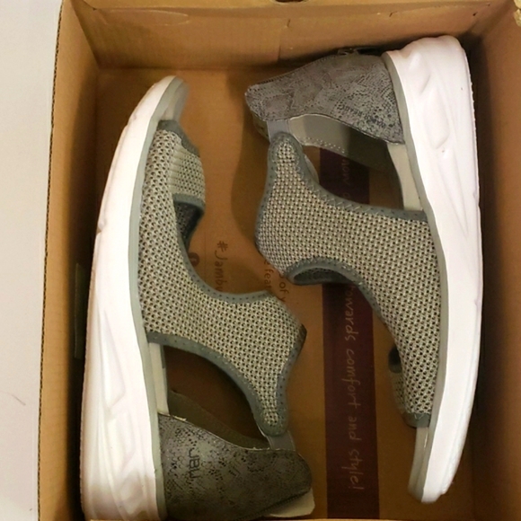 JBU by Jambu Nanette Sandal mint green water & land stretchy - Picture 2 of 7